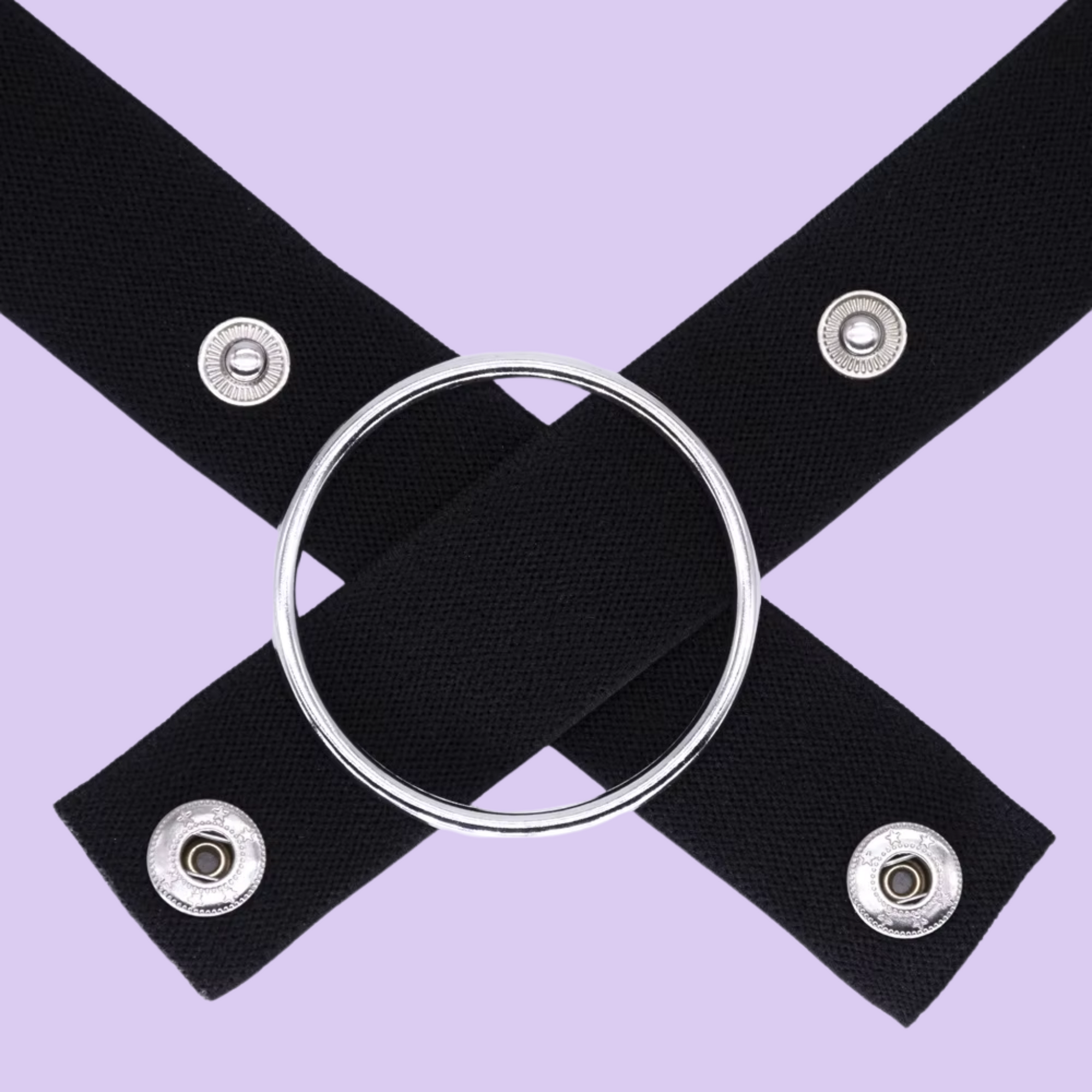 A close up of the stainless steel ring that is included with the belt.