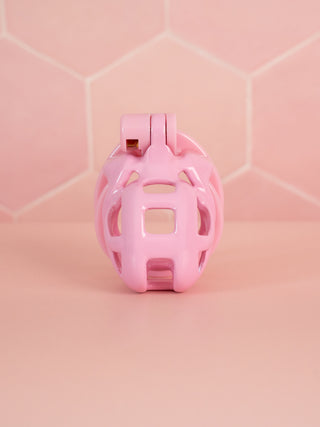 The pink Cobra Double Cuff pink shown from the front, it is shown fully assembled with the base ring and integral lock in place.