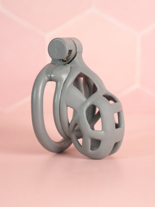 Cobra Flat Cuff Nano V2 Chastity Cage Kit