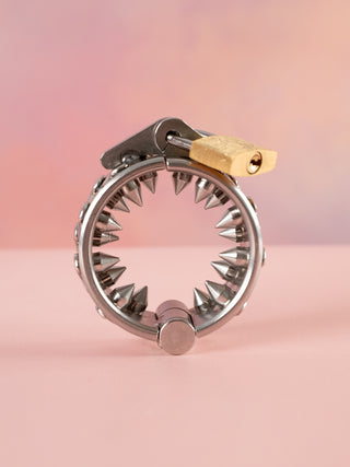 A front on view of the kalis teeth chastity cage.
