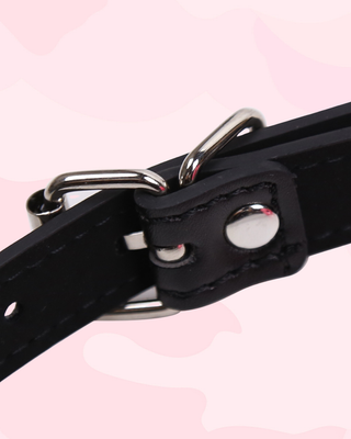 A close up of the buckles, stitching and  riveting.