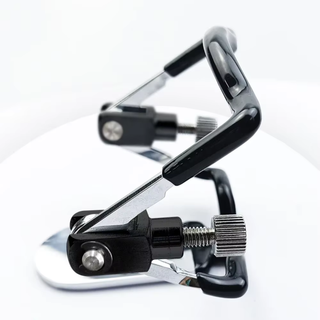 A side view of the open mouth plug