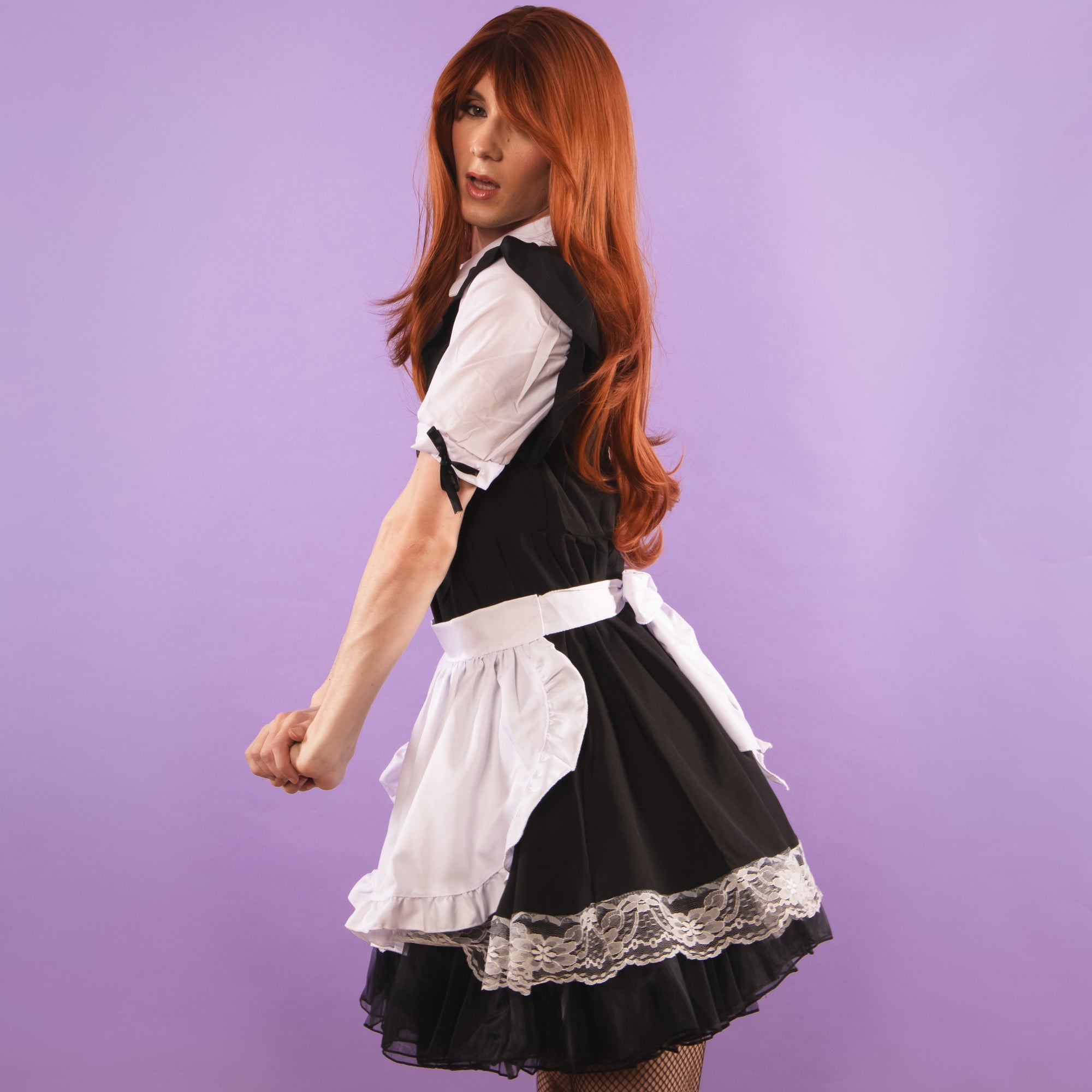 The short sleeves have ribbon ties to allow for customisation.