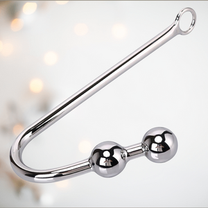 An alternative angle of the double ball anal hook, you can see the it is all metal.